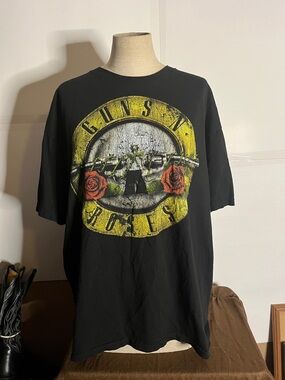 Guns N’ Roses Graphic Tshirt XL